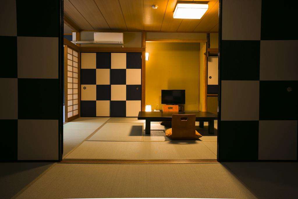 Yugawara-Onsen Komachikan Exteriör bild