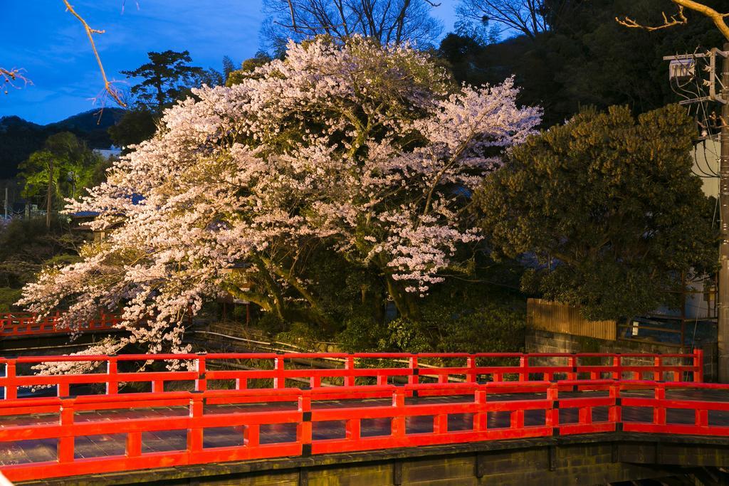 Yugawara-Onsen Komachikan Exteriör bild